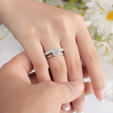 Moissanite Diamond Ring, The Stackable 7 Stone Ring 0.7CT 3mm, Seven Stones Totaling 0.7ct; each stone is 0.1ct